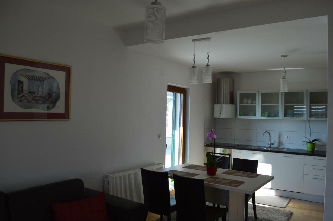 Apartmani Mila Сукошан Экстерьер фото