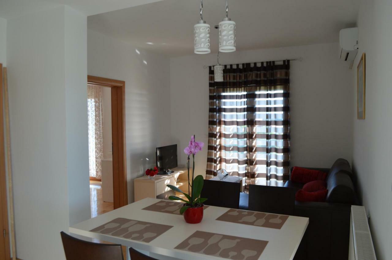 Apartmani Mila Сукошан Экстерьер фото